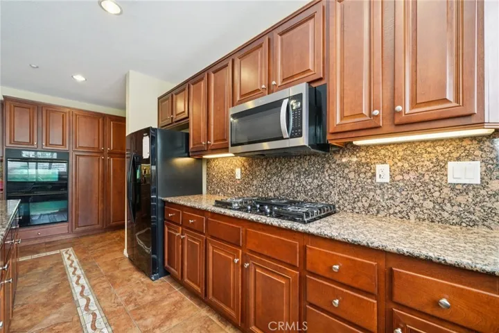 18625 Krameria Avenue, Riverside, California 92508 — photo 5
