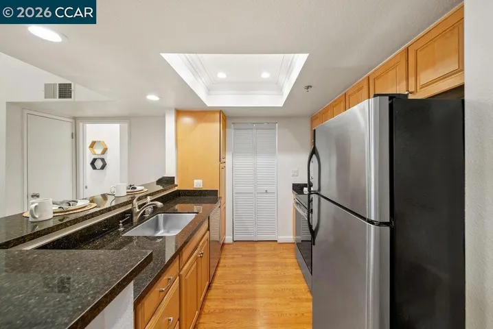 2530 Oak Rd 303, Walnut Creek, California 94597 — photo 4