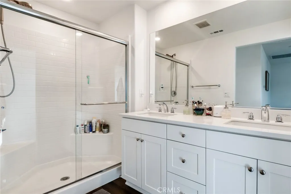 Primary Ensuite Bath