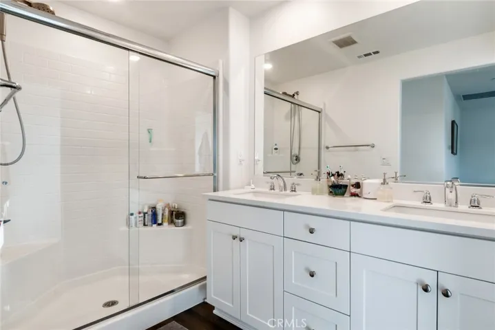 Primary Ensuite Bath