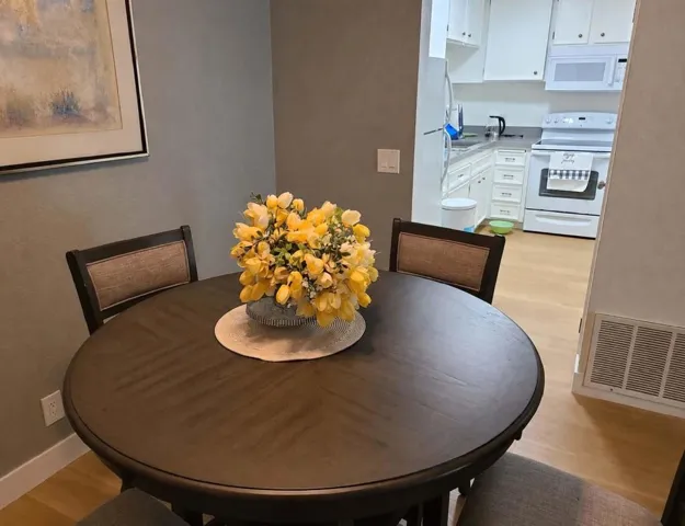 Condo (002)