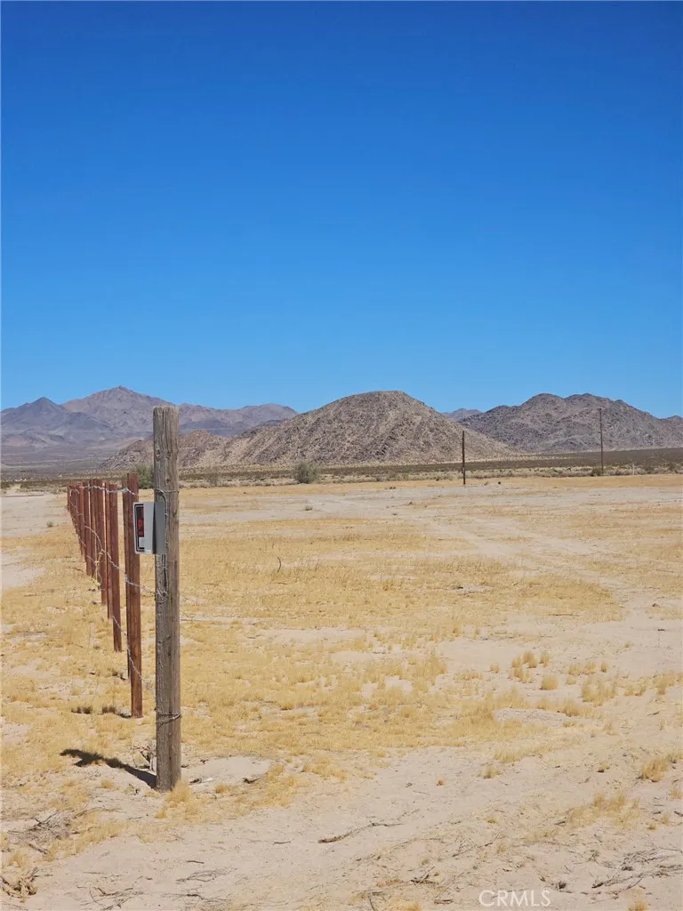 34525 Northside, Lucerne Valley, California 92356 — photo 4