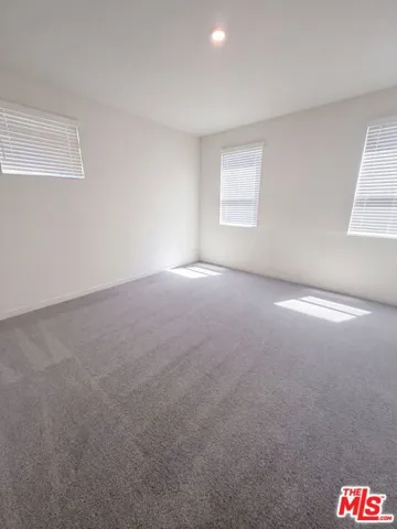 573 Winchester Drive, Oxnard, California 93036 — photo 4