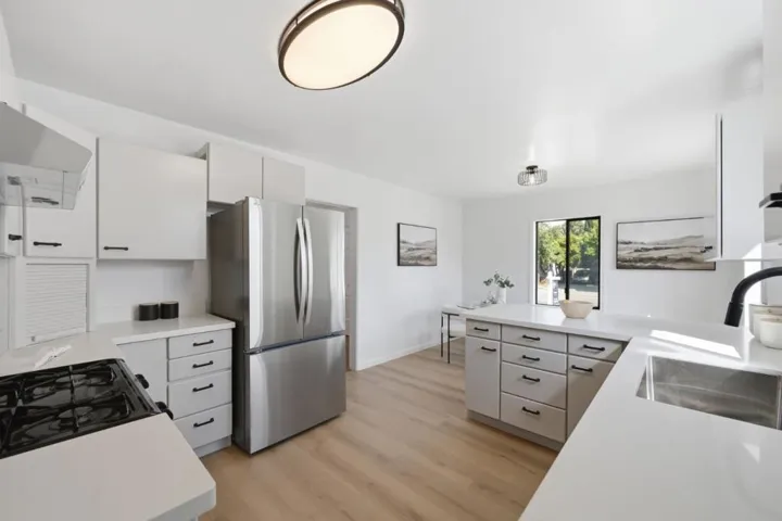 114 E Hillsdale Boulevard, San Mateo, California 94403 — photo 4