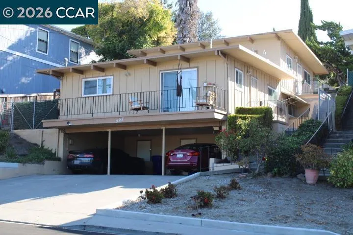 527 Vaqueros Ave
