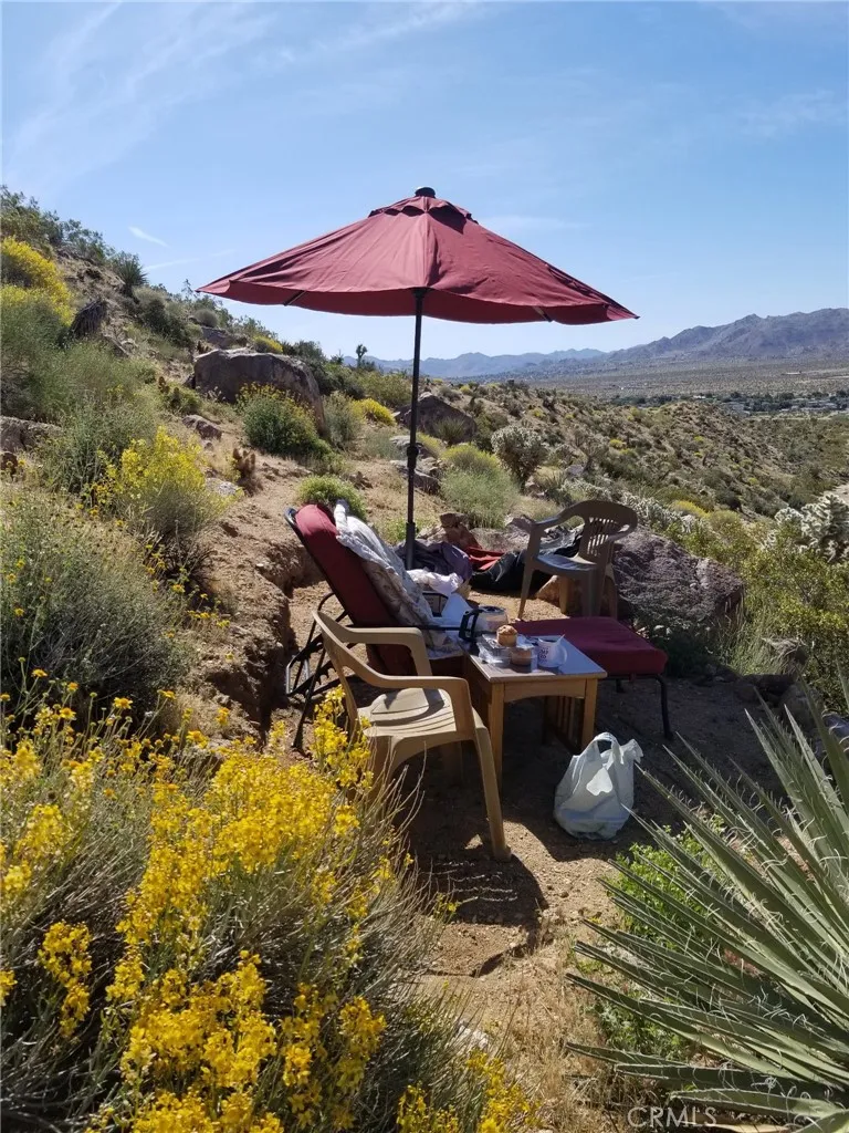 5924 Avalon, Yucca Valley, California 92284 — photo 4