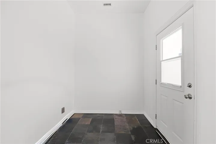 Office/Reading Alcove off Primary