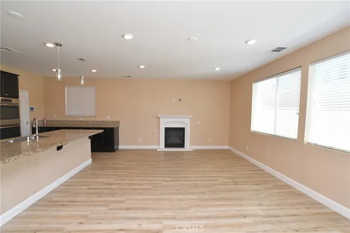 8011 Sea Salt Avenue, Fontana, California 92336 — photo 4