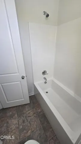 1000008778