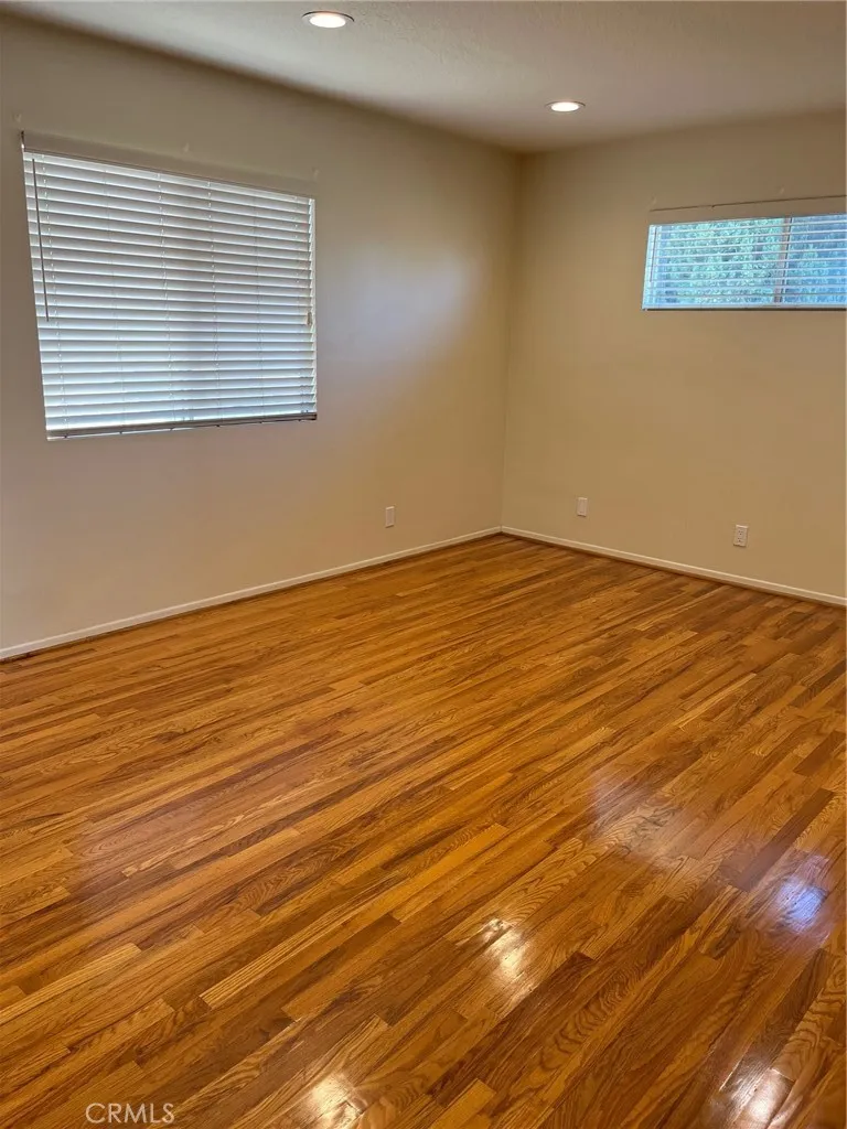 Master Bedroom Upstairs Connected to Bathroom