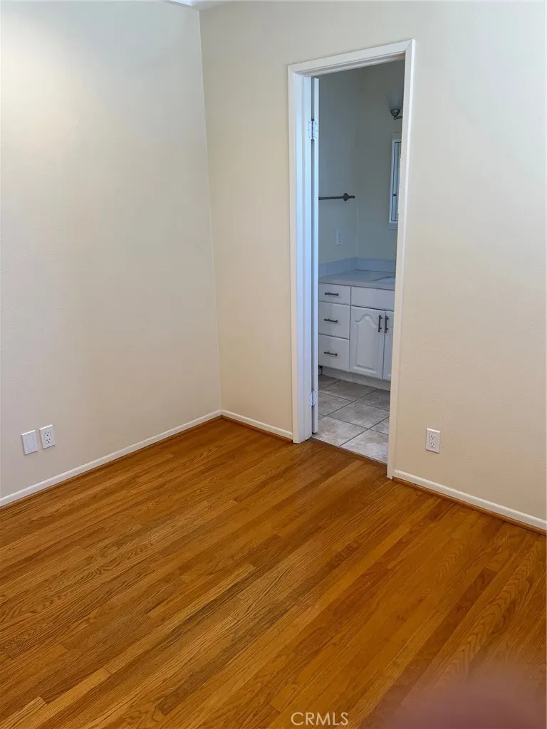 Office room Upstairs connected to upstairs Bathroom