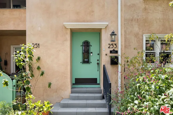 251 N Swall Drive, Beverly Hills, California 90211 — photo 5