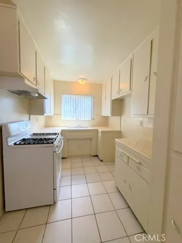 1026 W Granada Court 5, Ontario, California 91762 — photo 4