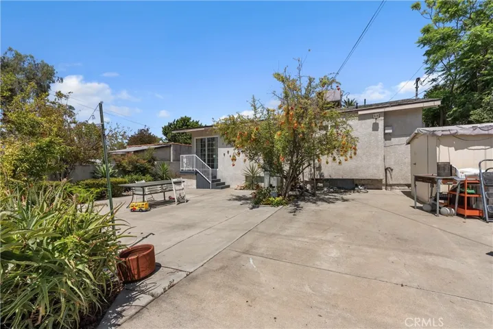 2nd unit backyard