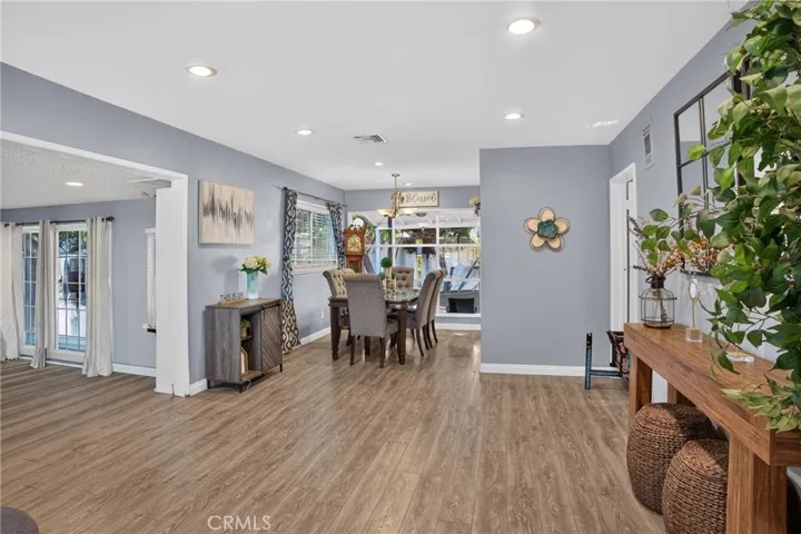 8330 Stansbury Avenue, Panorama City, California 91402 — photo 5