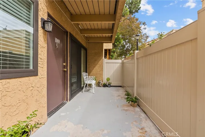 18752 Mandan 1009, Canyon Country, California 91351 — photo 4