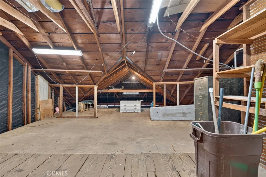 Very Large Standup Attic Very Large Standup Attic