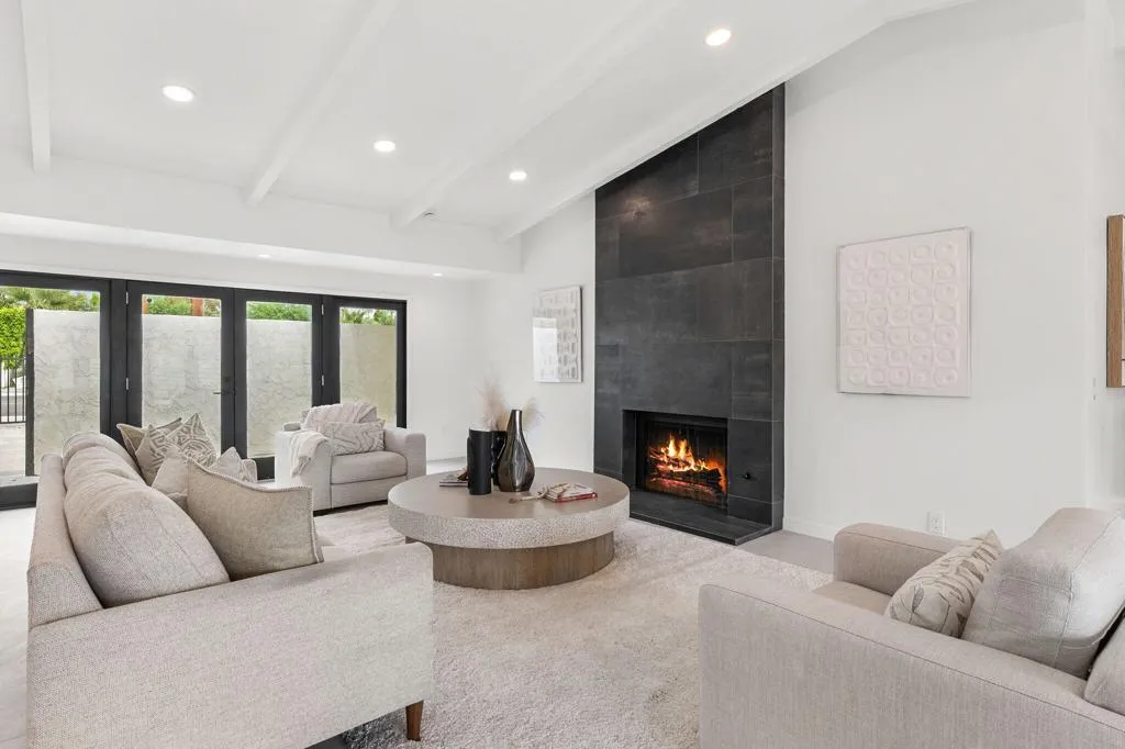16-web-or-mls-P2611989 16-web-or-mls-P2611989