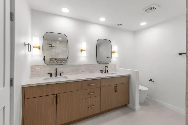 45-web-or-mls-P2611824