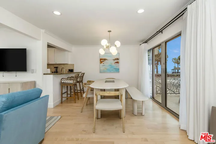 2101 Ocean Avenue 2, Santa Monica, California 90405 — photo 5