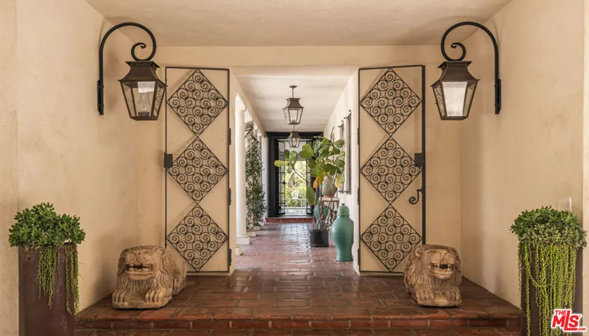 115 N Carolwood Drive, Los Angeles, California 90077 — photo 4