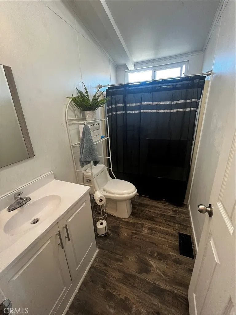 2nd full bathroom.