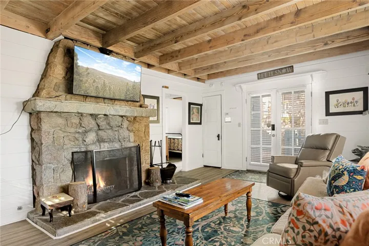 265 Flower, Lake Arrowhead, California 92352 — photo 5