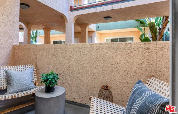 914 Lincoln Boulevard 202, Santa Monica, California 90403 — photo 5