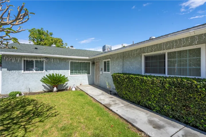 10118 Telfair, Pacoima, California 91331 — photo 4