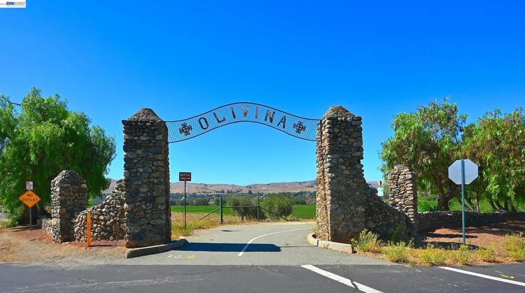 00 Arroyo Rd