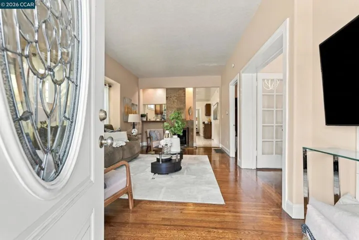 3334 Harrison St, Oakland, California 94611 — photo 5