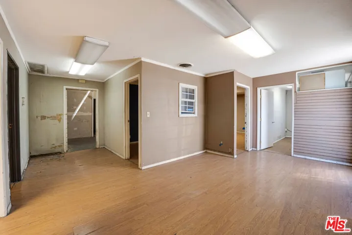 10920 S La Cienega Boulevard, Inglewood, California 90304 — photo 4