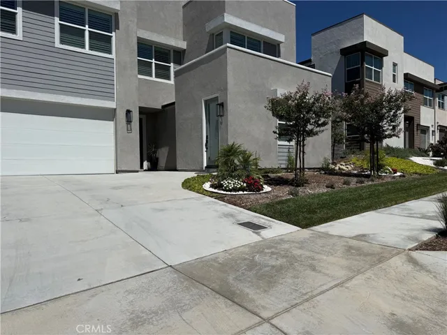 15642 Caterpillar, Fontana, California 92336 — photo 5