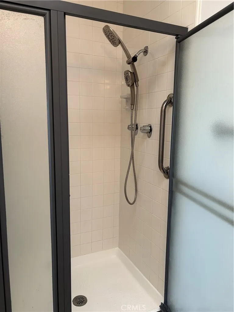 Walk-in main bedroom shower Walk-in main bedroom shower
