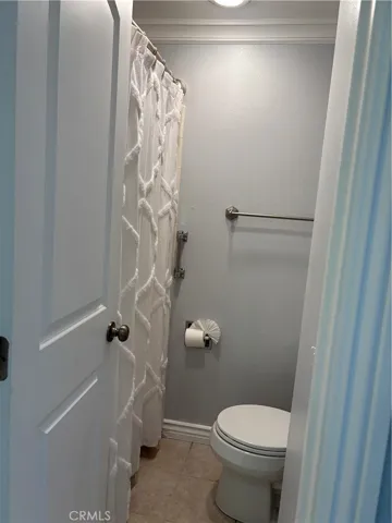 Second bathroom with tub/shower combination