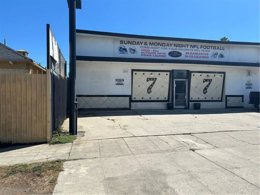 7430 S Western