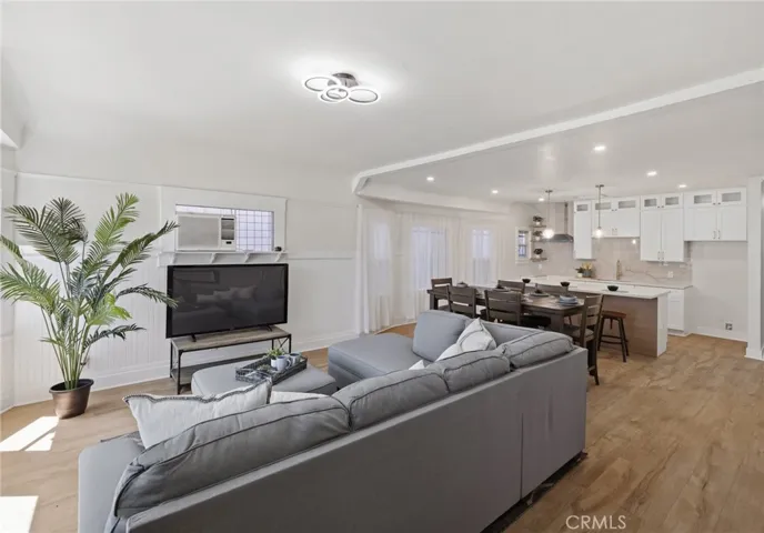 658 W 7th, San Pedro, California 90731 — photo 5