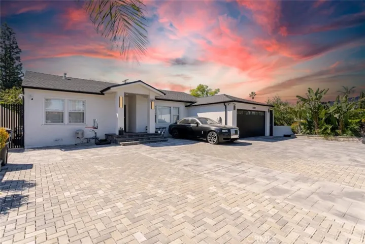 12608 Califa Street, Valley Village, California 91607 — photo 4