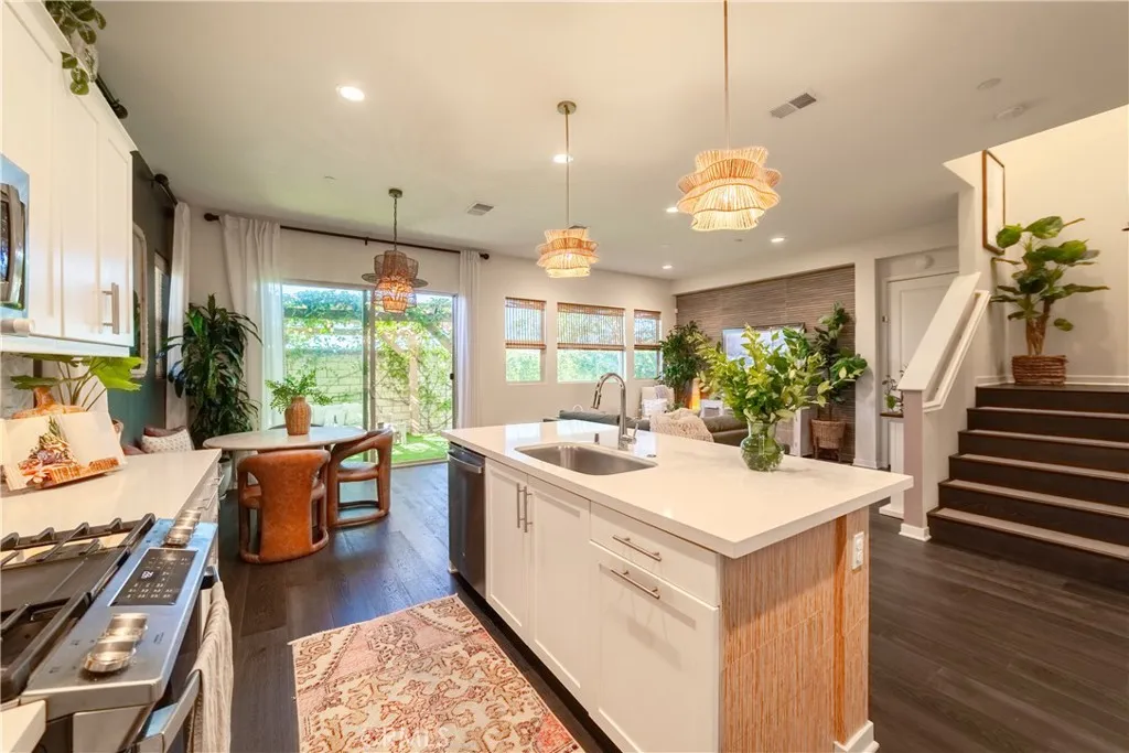 492 Clubhouse, San Marcos, California 92078 — photo 4