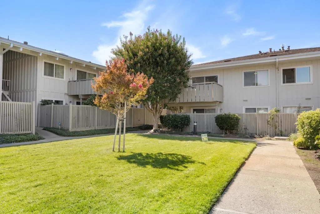 255 S Rengstorff Ave #56