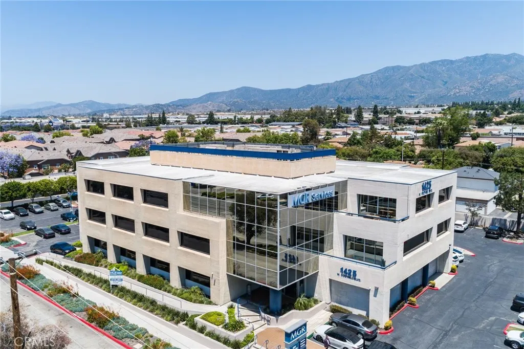 1425 W Foothill 220, Upland, California 91786 — photo 5