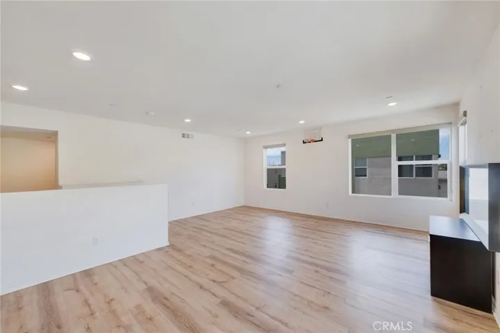 Top floor bonus room