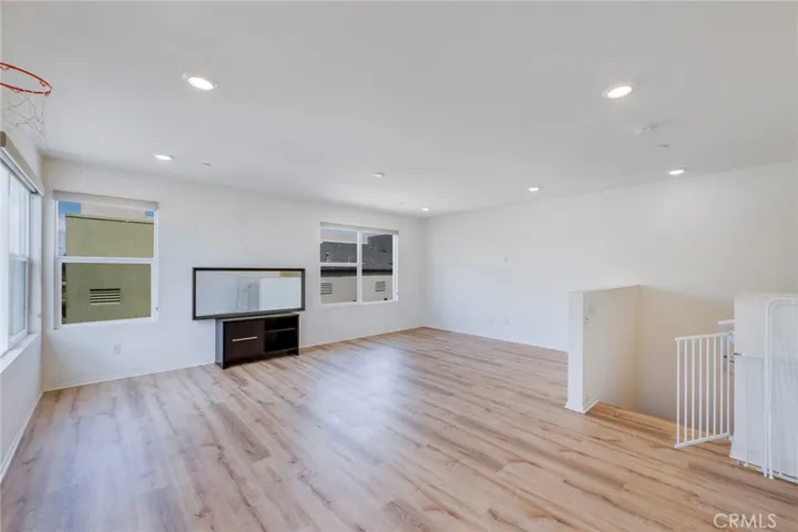 Top floor bonus room