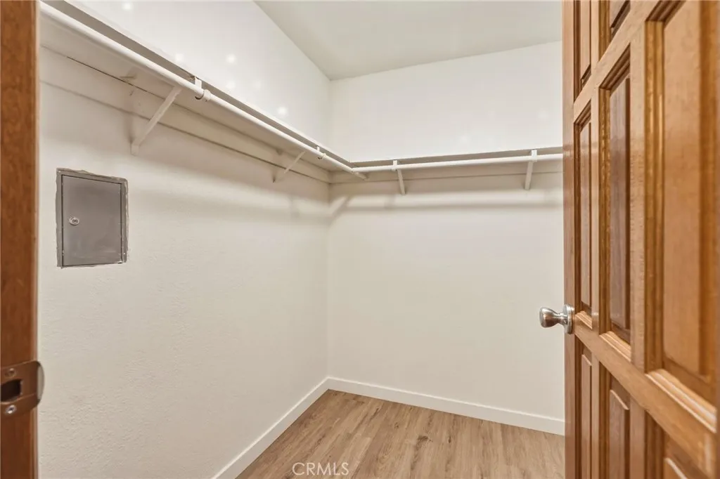 Walk-in closet