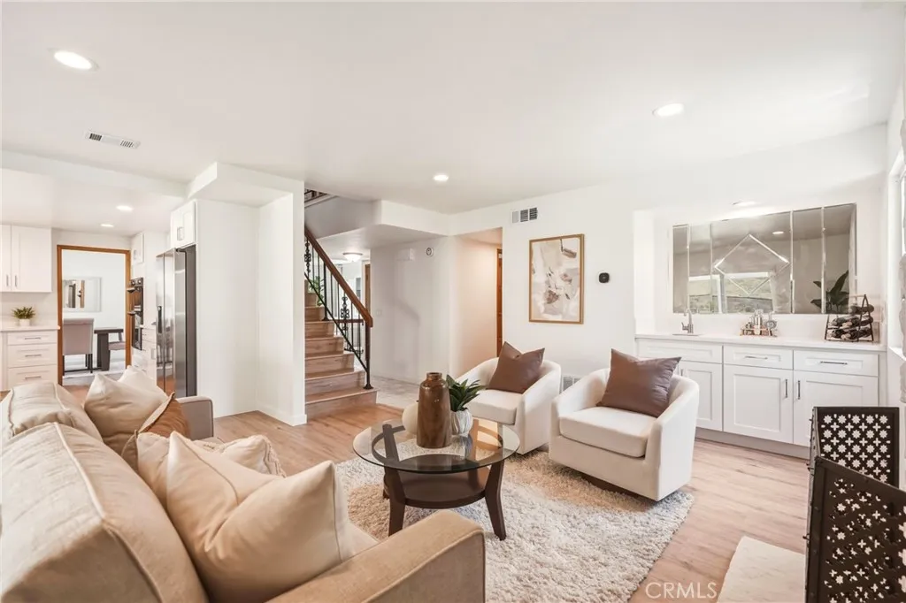Family room with a built-in wet bar
