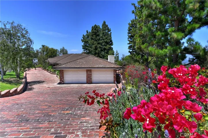 16172 Royal Oak Road, Encino, California 91436 — photo 4