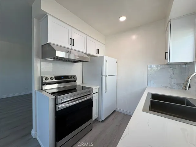 21103 Donora Avenue C, Torrance, California 90503 — photo 4