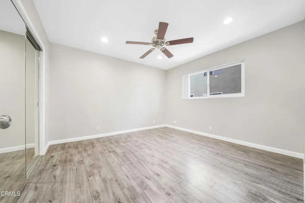 590 Los Robles