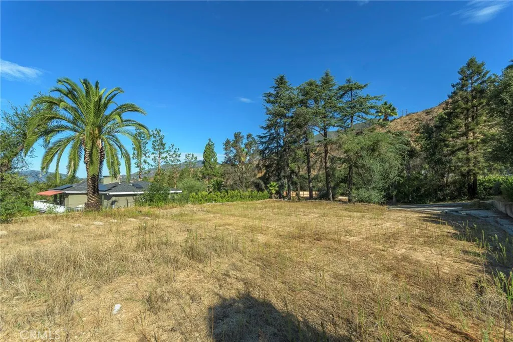 446 Devonwood Road, Altadena, California 91001 — photo 5