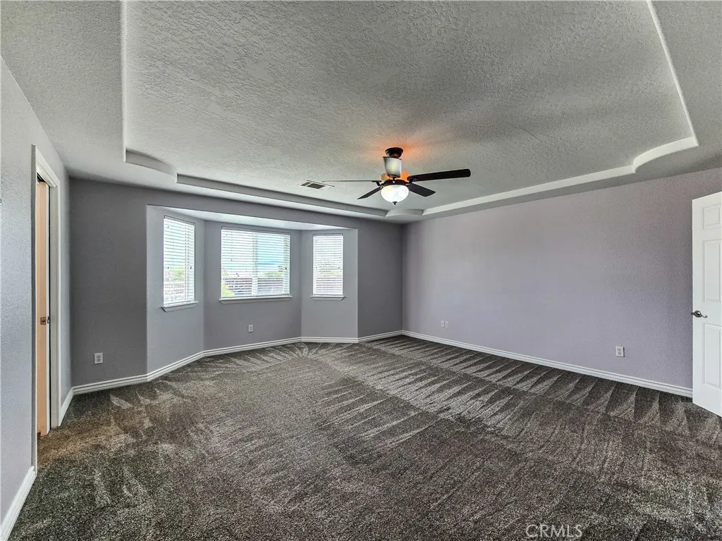Primary bedroom - original unstaged photo